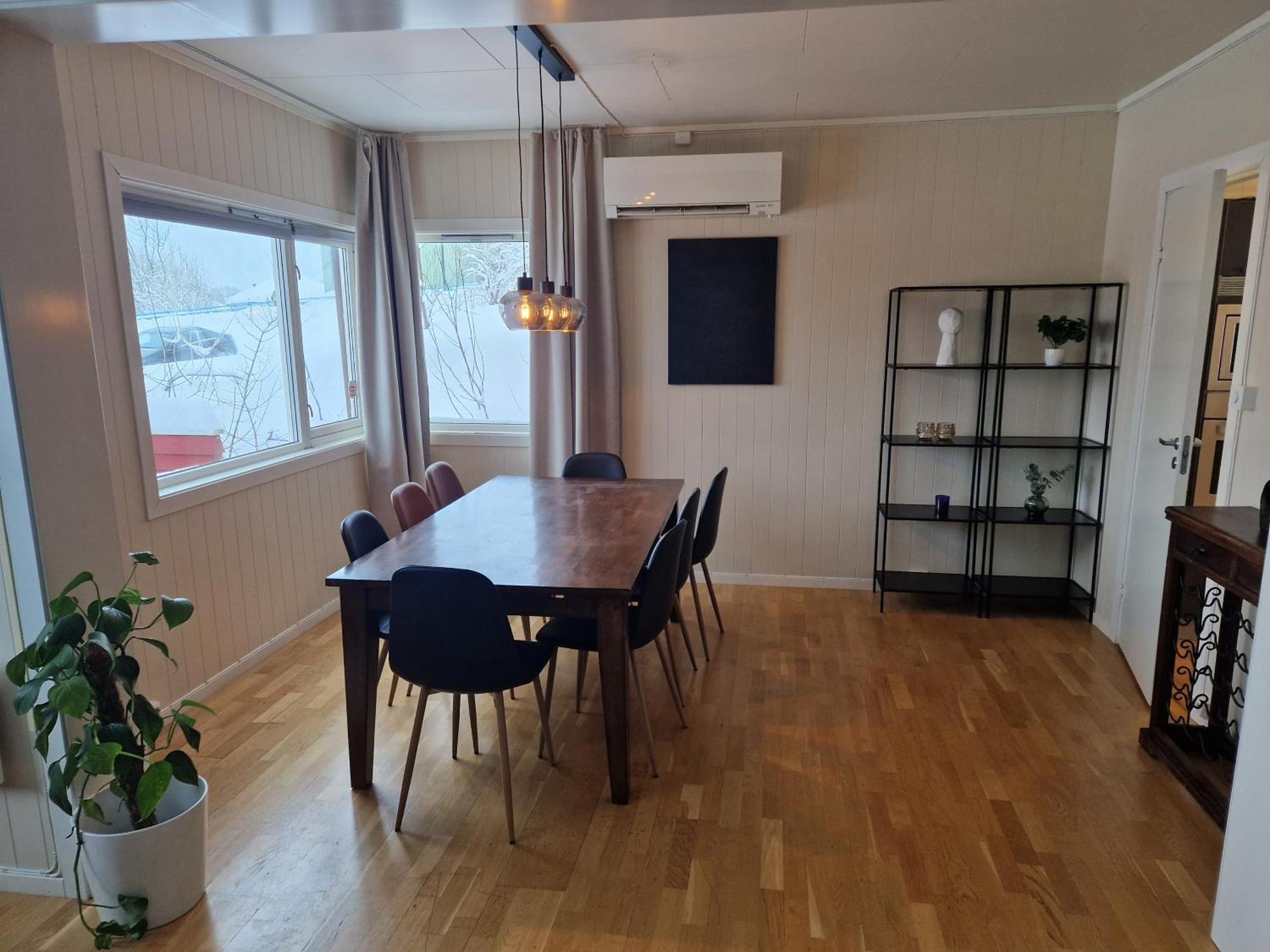 Semi-Detached House Downtown Apartment Tromsø Exterior foto